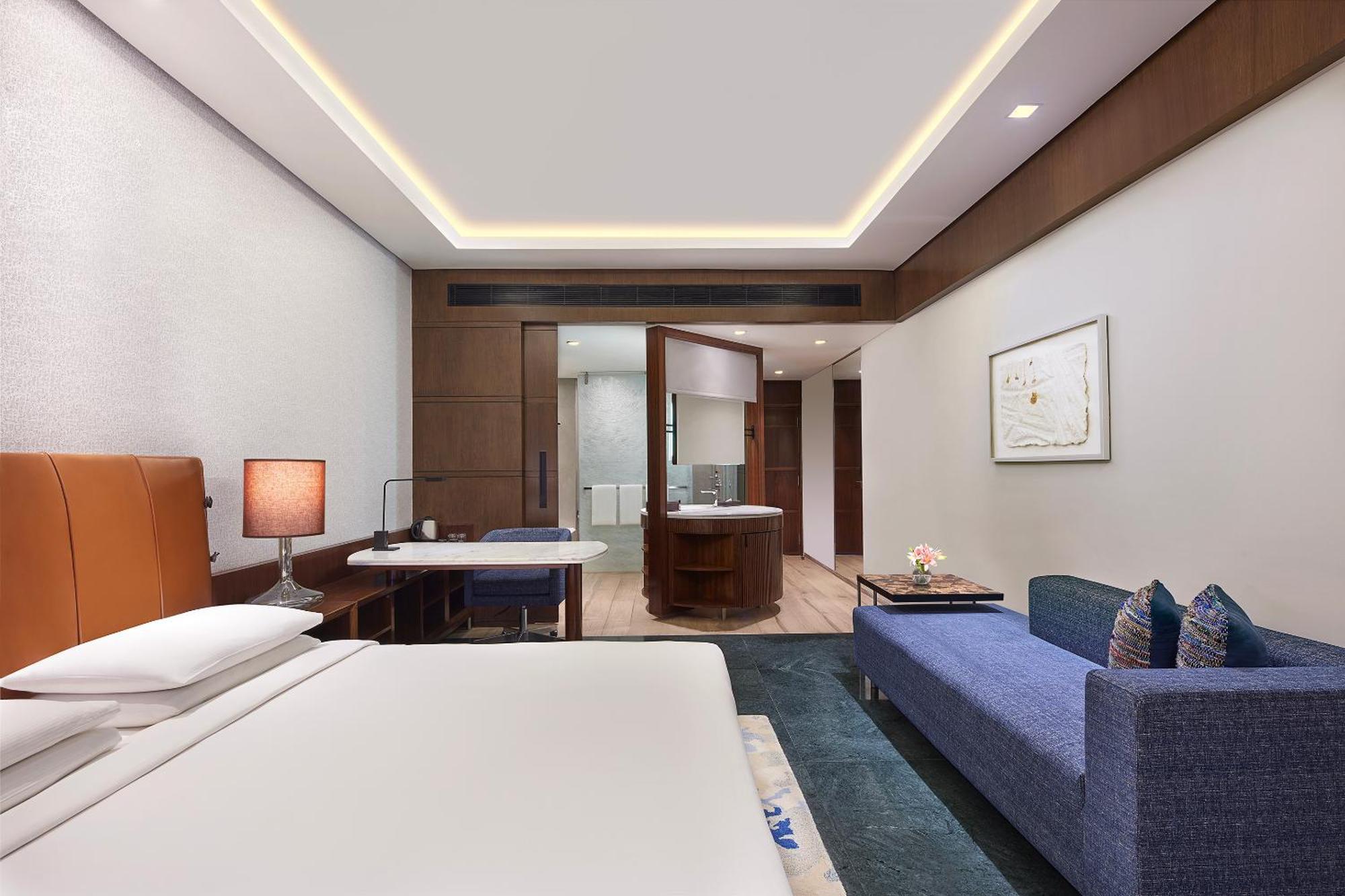 Hyatt Regency Chennai Hotel Exterior photo A room at the hotel