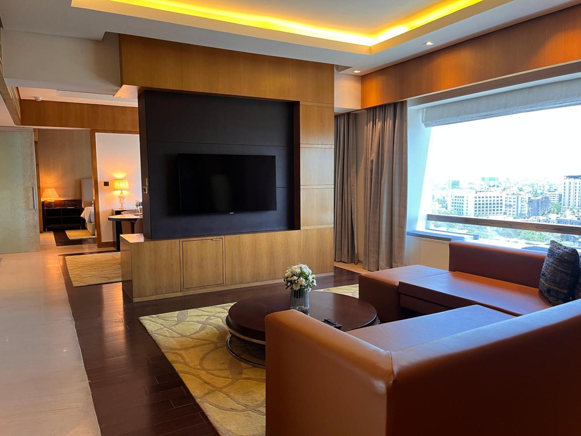 Hyatt Regency Chennai Hotel Exterior photo A suite at the hotel